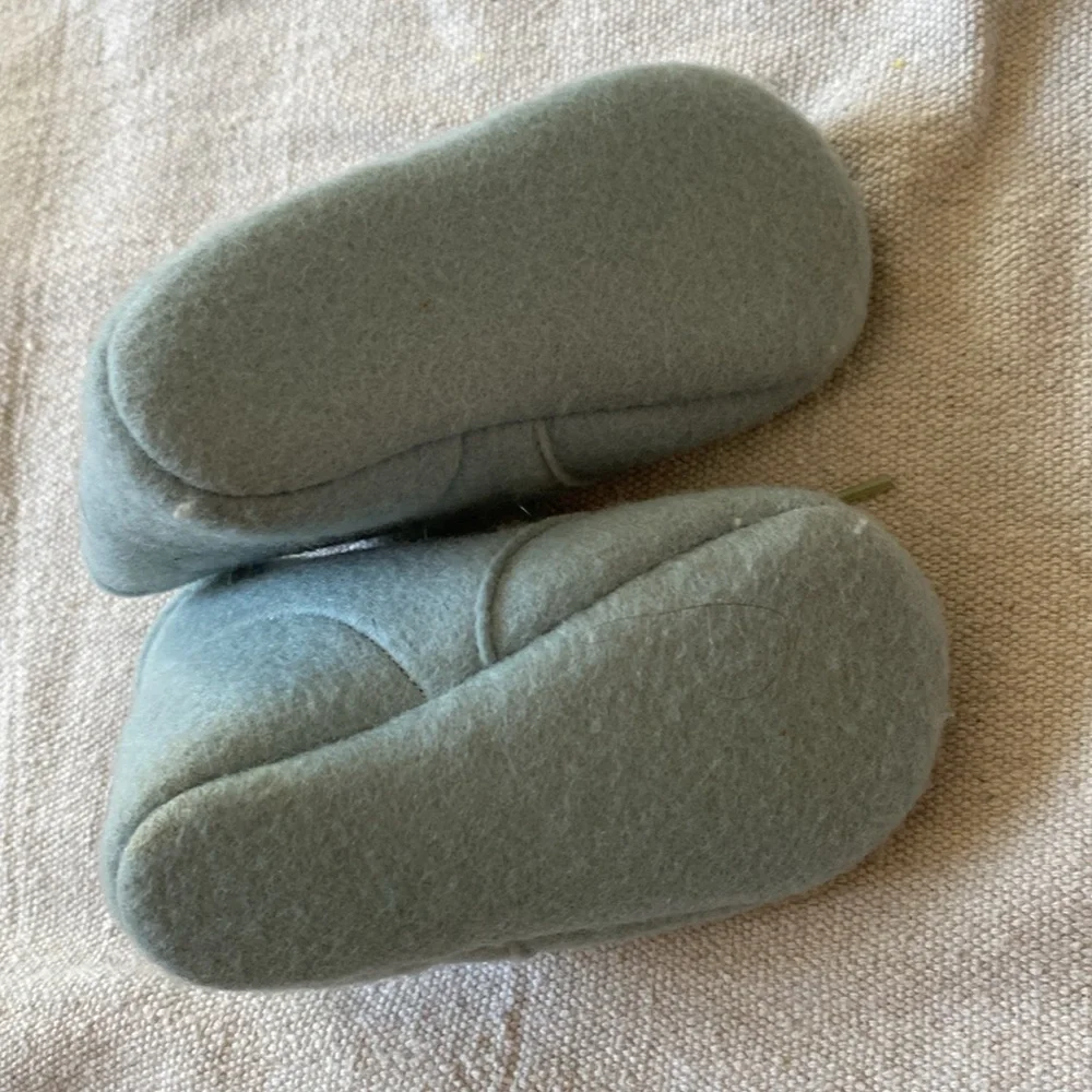 WOOL VINTAGE Shoes Booties Baby Deer Walker Slippers Felt Blue